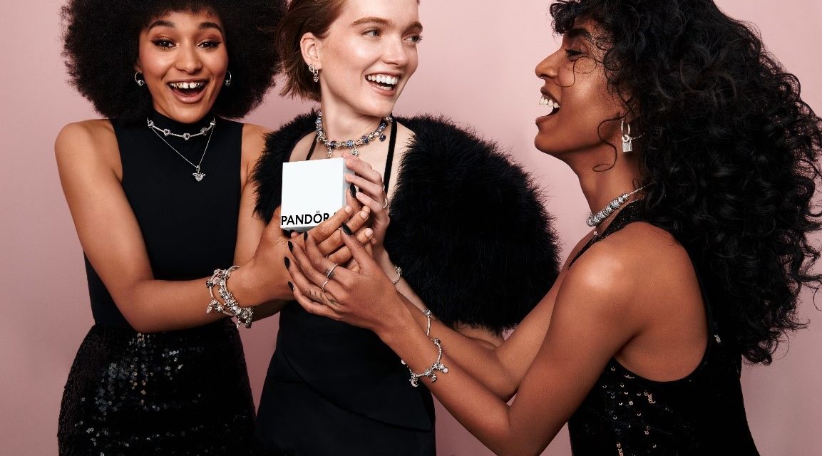 Pandora Launches New Holiday Campaign