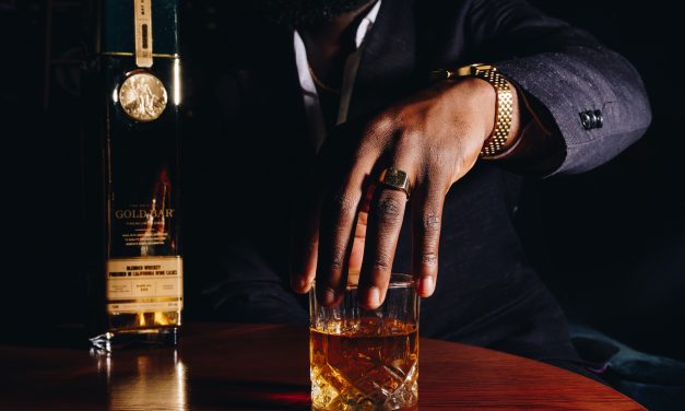 Raise Your Glass with Gold Bar Whiskey: Celebrate the Arrival of 2024 in Style